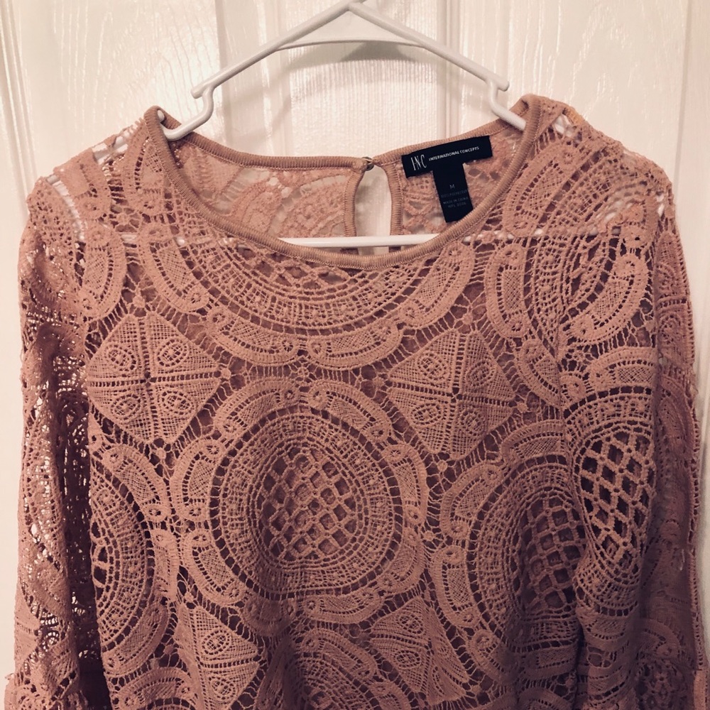 Like New ladies sweater